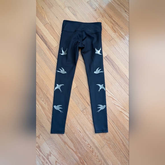 Noli Black Leggings with Silver Accents - Picture 6 of 6